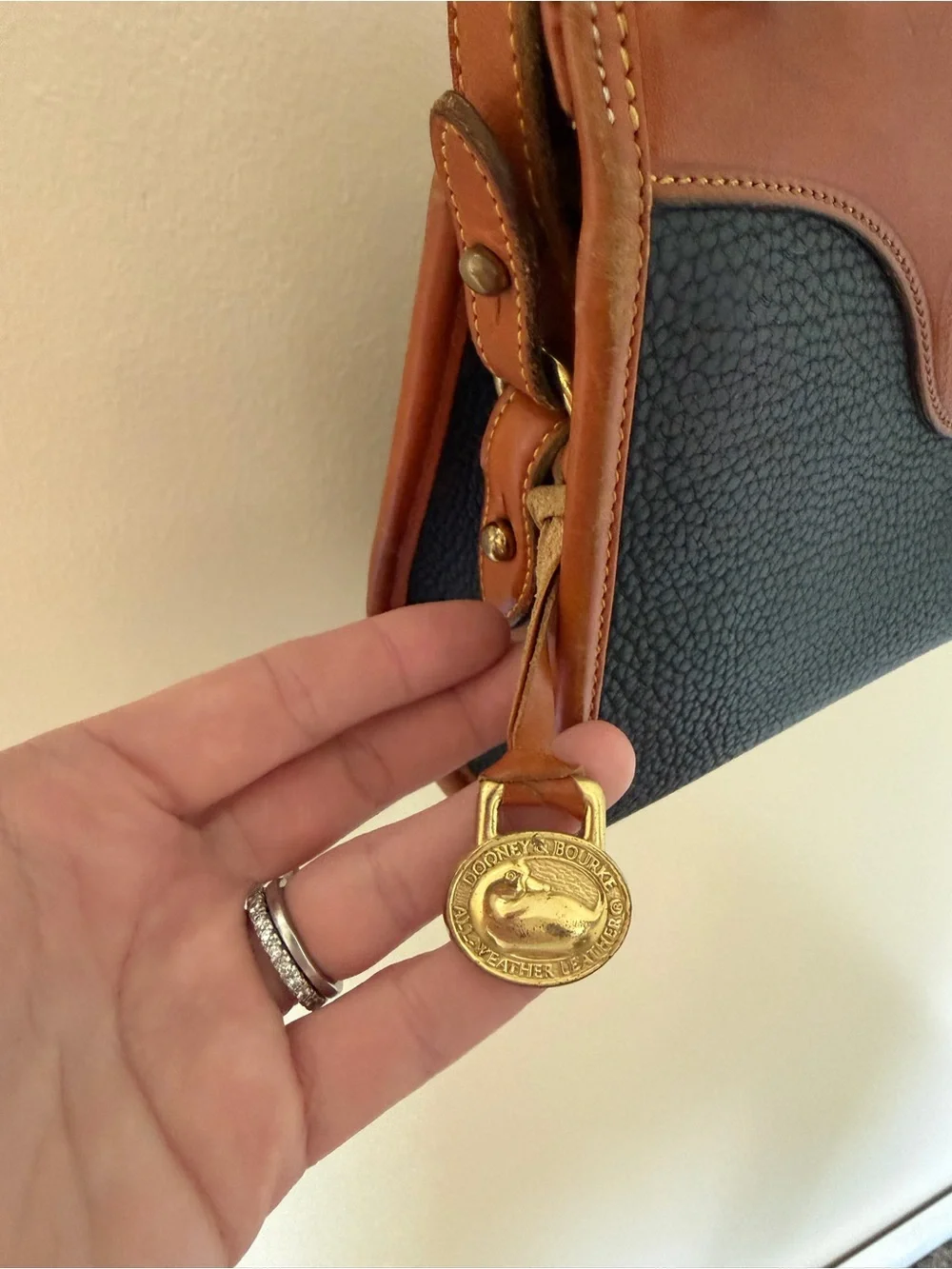 DOONEY & BOURKE Vintage Pebbled All-Weather Black & Brown Crossbody Insert Card